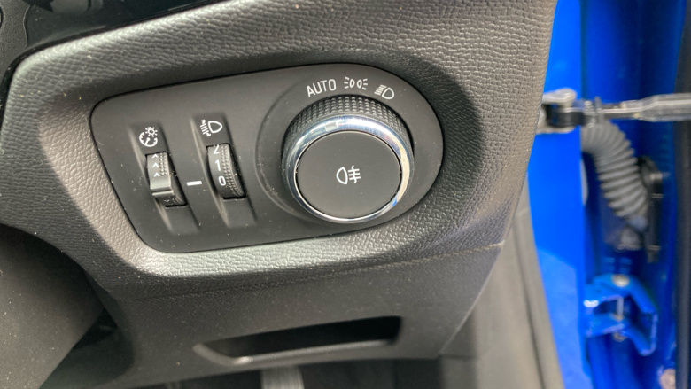 Vauxhall Corsa 1.2 SE 5dr Petrol Hatchback